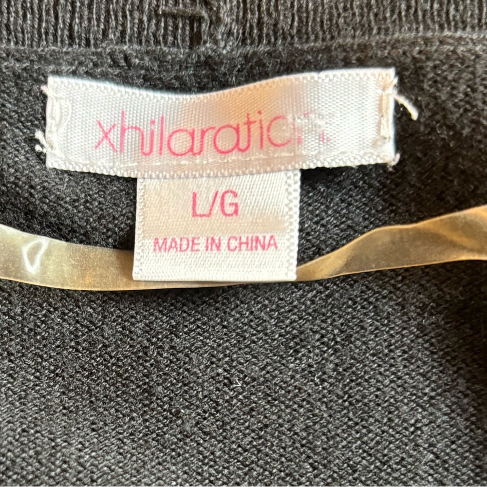 Xiliratic Ladies Black Shortsleeve Shrug. Size Large - Picture 2 of 5